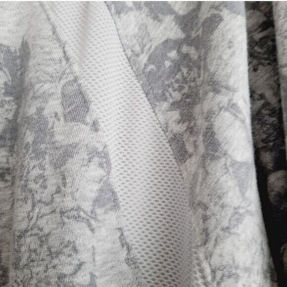 OLD NAVY Active Sweatshirt Mesh Panel Floral Pattern Grey Sz XXL - Picture 5 of 12